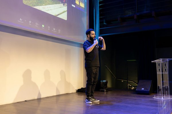 Unleashing AI: Crafting Authentic Crowd Reactions in Sports Video Games for an Immersive Experience